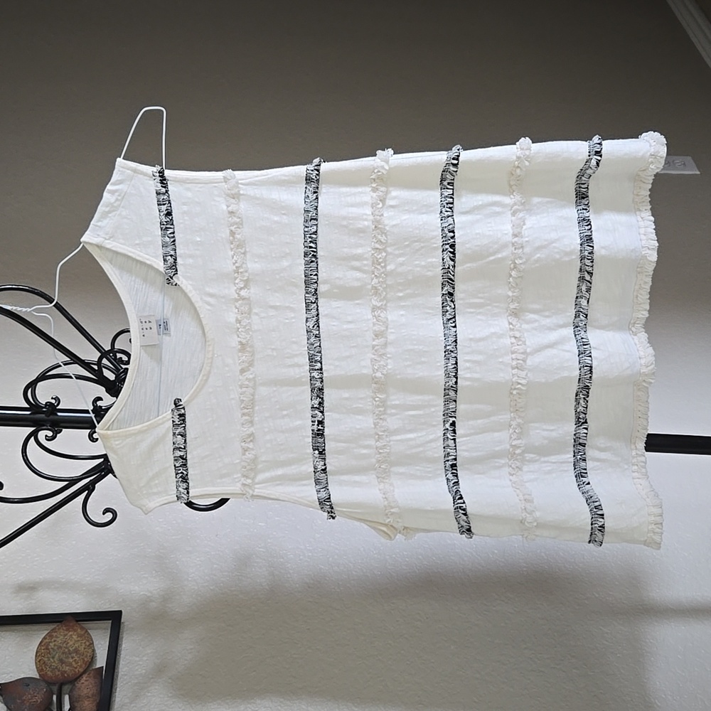White and Black Cotton Tank with Tassel Accent